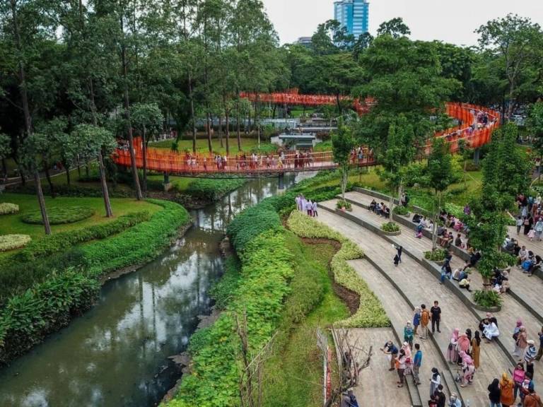 Jenuh Di Rumah Kunjungi 6 Wisata Taman Jakarta Bisa Untuk Piknik Dan