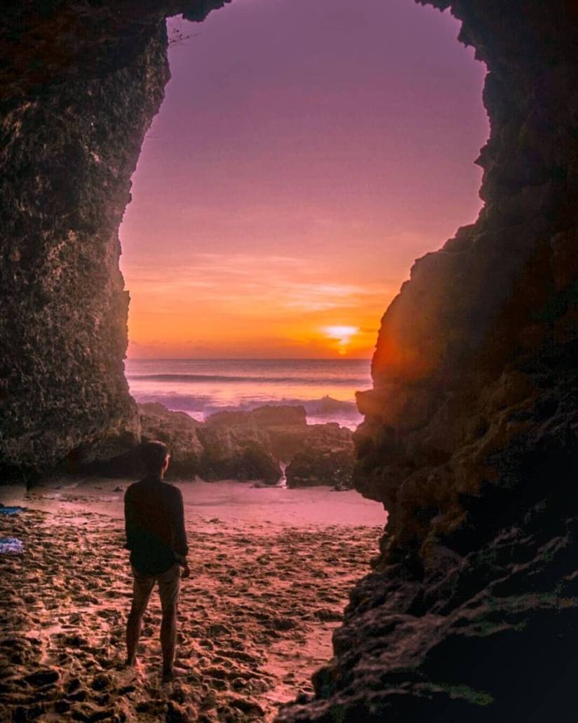 5 Pantai Jimbaran Bali Dengan Pemandangan Sunset Paling Spektakuler